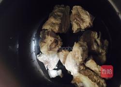 㔫骨莲藕汤的做法图解8