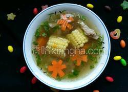 胡萝卜玉米排骨汤