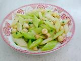 莲子米炒青瓜的做法[图]