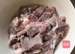 土豆烧牛肉的做法图解2