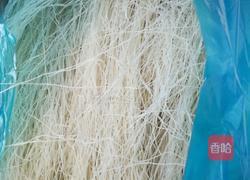 红薯根炒粉丝的做法图解1