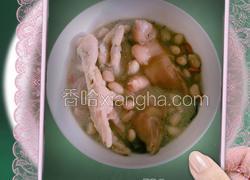 花生鸡爪猪脚汤