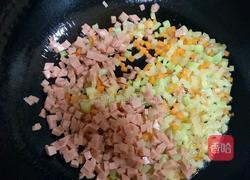 咖喱炒饭的做法图解3
