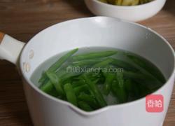 四季豆炒酸菜的做法图解4