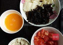 酸辣汤的做法图解1