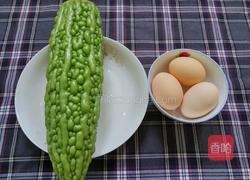 苦瓜煎蛋的做法图解2
