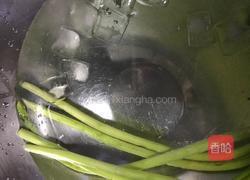 香煎翅根拼芦笋早餐的做法图解5