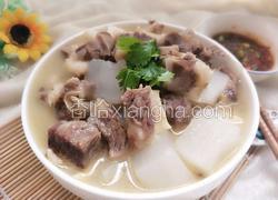 牛肉炖萝卜