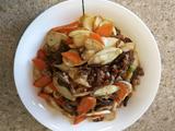 牛肝菌茭白小炒肉