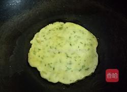 韭菜鸡蛋饼的做法图解8