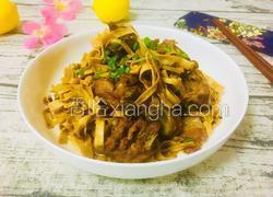 猪骨头豆腐皮红烧