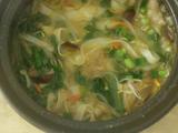 鸡腿菌菇砂锅面
