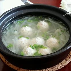 砂锅豆腐丸子萝卜丝汤的做法[图]