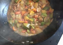 柿子椒土豆炒肉片