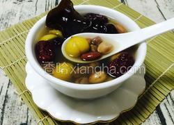 木耳红枣栗子糖水
