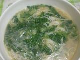 葱油绿色面条