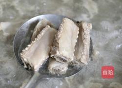 莲藕排骨汤的做法图解1