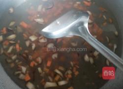 胡萝卜香菇双米粥的做法图解6