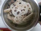 红豆莲藕炖牛肉的做法[图]