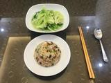 土猪香肠炒剩饭