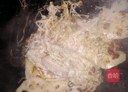 莲藕炒金针菇的做法图解6