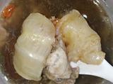 鳘鱼胶炖瘦肉汤