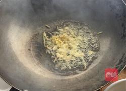 银鱼西红柿炒鸡蛋的做法图解4