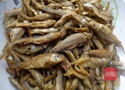 香辣湘鱼干的做法图解1