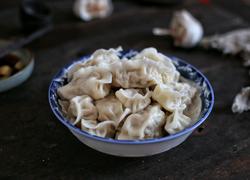猪肉酸菜水饺