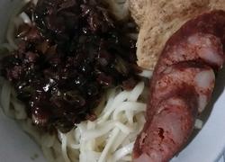 炸酱面加腊肠豆腐