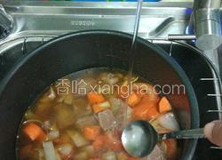 洋葱胡萝卜番茄牛肉汤