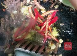 芹菜炒牛肉 的做法图解8