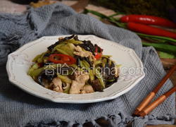 合掌瓜云耳炒肉