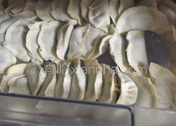 手工地菜饺子