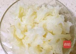 香梨银耳西米汤的做法图解7