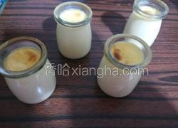 草莓酱牛奶布丁