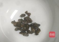 闽南炒湖头米粉的做法图解1