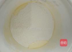 香蕉纸杯蛋糕的做法图解3