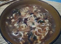 降温的早晨怎么吃――一碗酸辣的胡辣汤和油饼