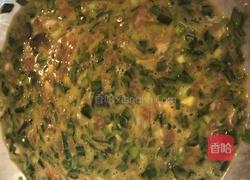 香椿海参摊饼的做法图解4