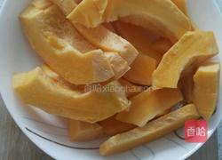 小米南瓜粥的做法图解1