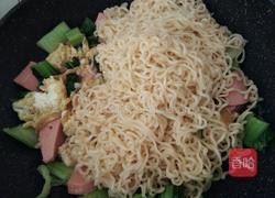 炒方便面的做法图解9