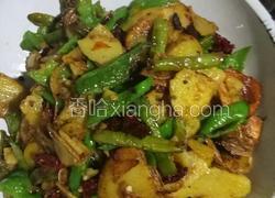 干锅土豆片煸豆角