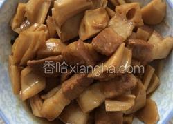 五花肉炖藕