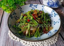 野芹菜炒腊肉