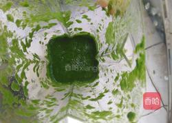 菠菜面条的做法图解2