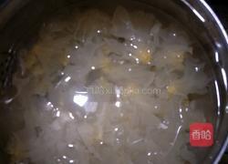 银耳红枣汤的做法图解4