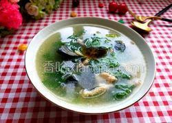 芹菜叶皮蛋瘦肉汤