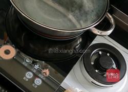 西红柿鸡蛋面的做法图解2