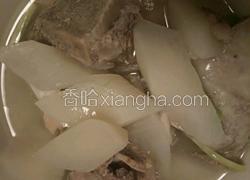 白萝卜炖排骨